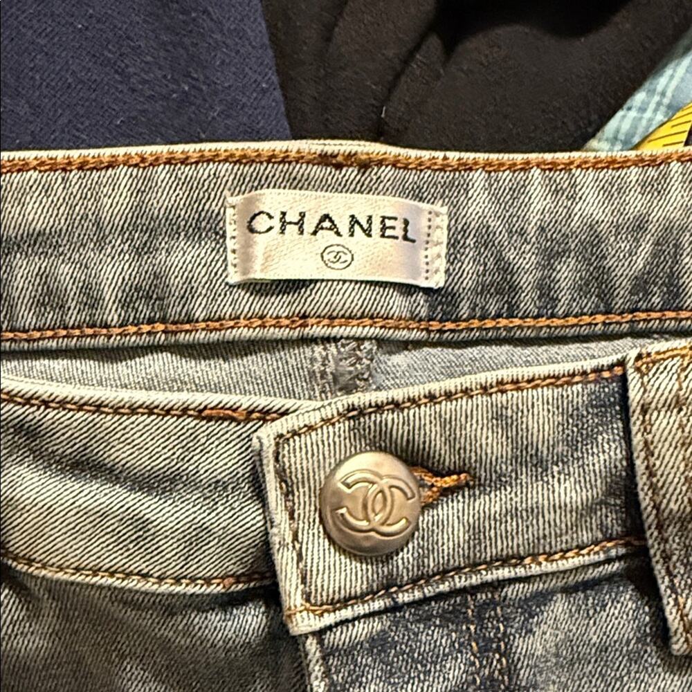 CHANEL women’s raw hem classic denim straight leg jeans S - Picture 2 of 11